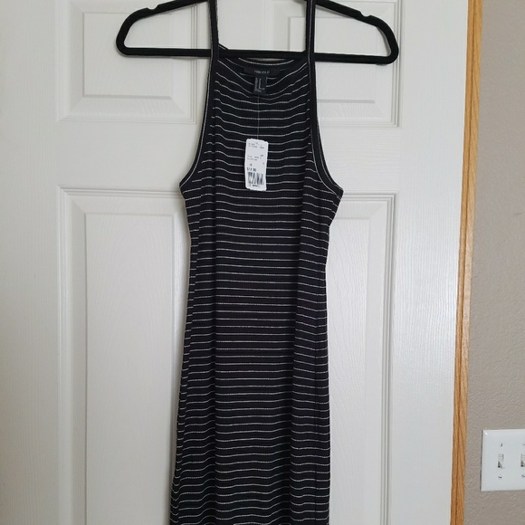 Forever 21 Dresses & Skirts - Forever  21 black fitted dress